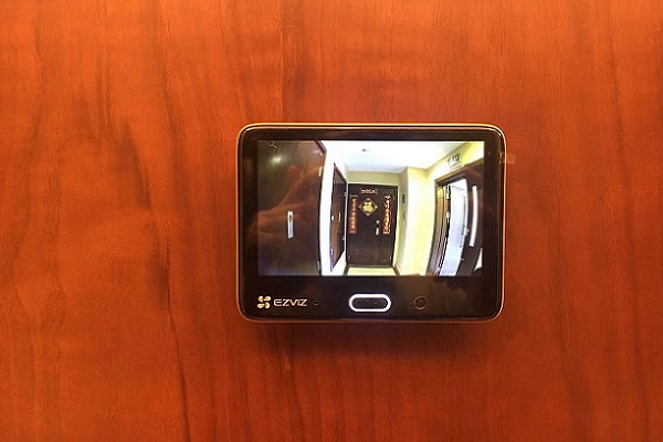 北京朝陽區(qū)泛海國際蘭海園智能貓眼安裝工程